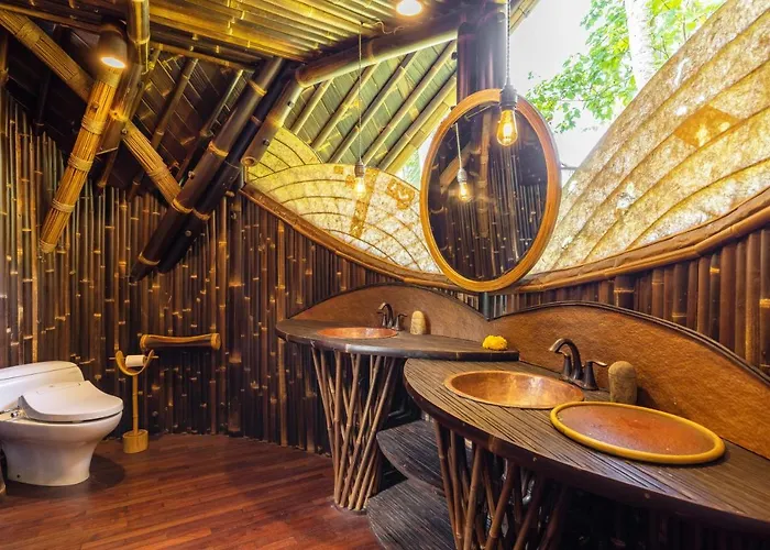 Eclipse House 4bds Eco Bamboo House Pool Riverview فيلة *