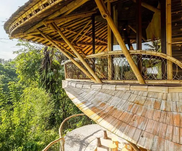 Eclipse House 4bds Eco Bamboo House Pool Riverview فيلة *
